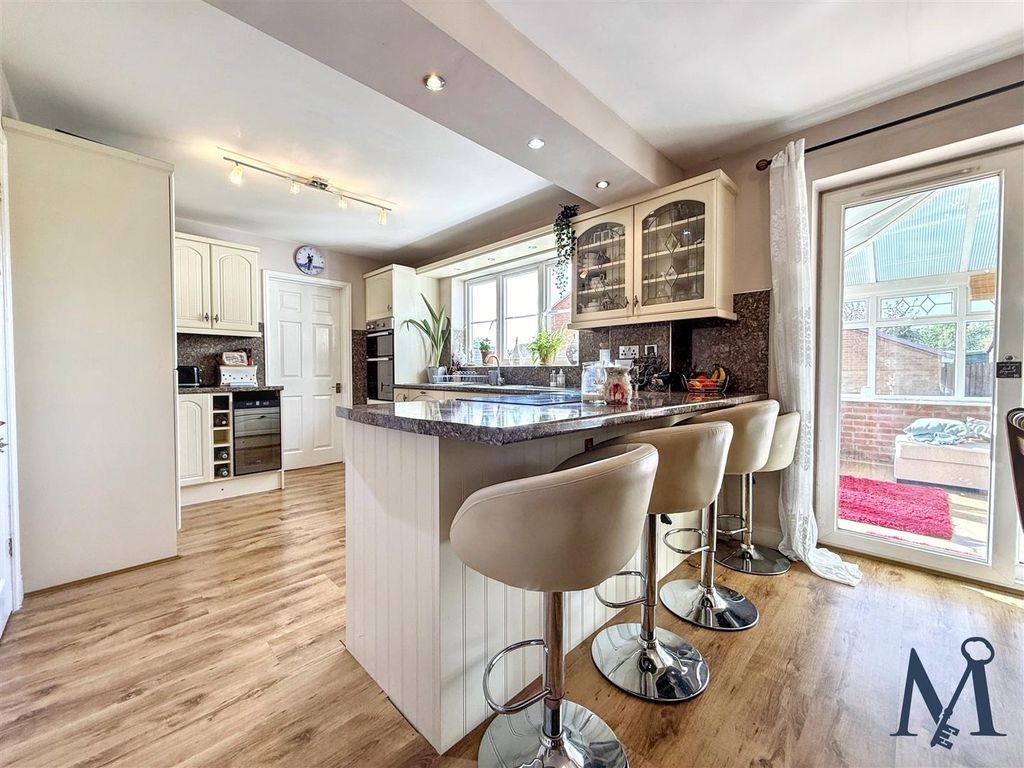Property photo 2 of 22 Open Plan Kitchen