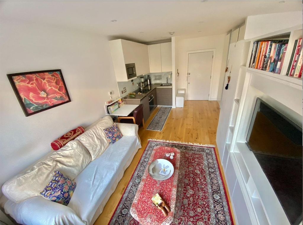 Property photo 2 of 9 Living Room