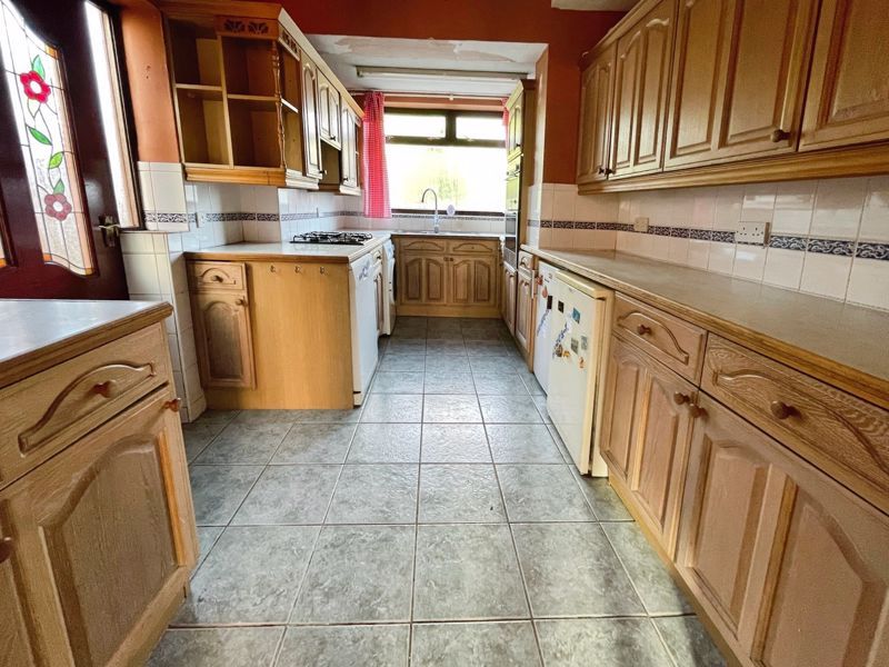 Property photo 3 of 15 Kitchen