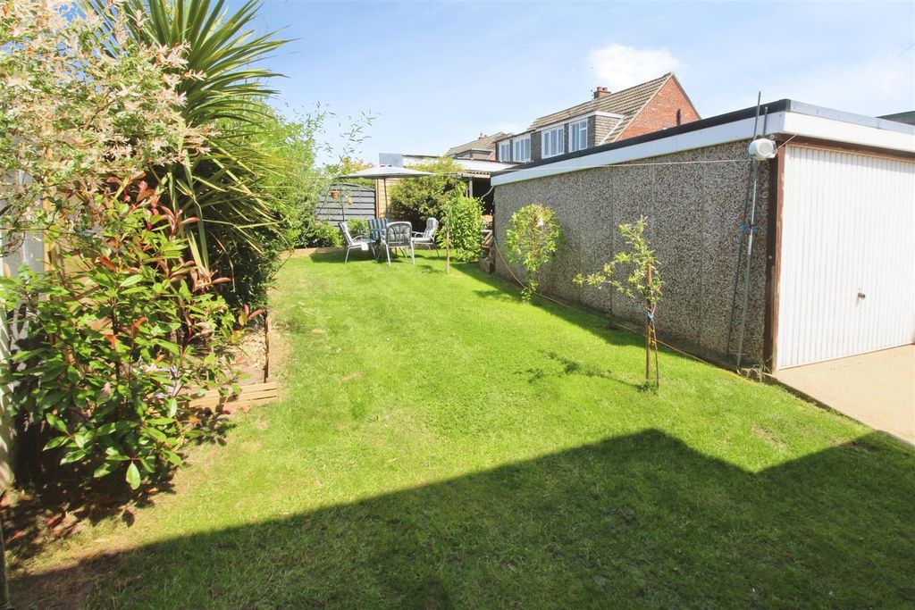 Property photo 2 of 23 Outside