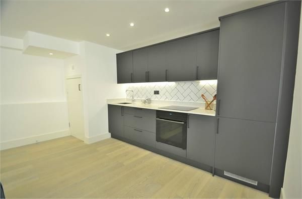 Property photo 2 of 6 5