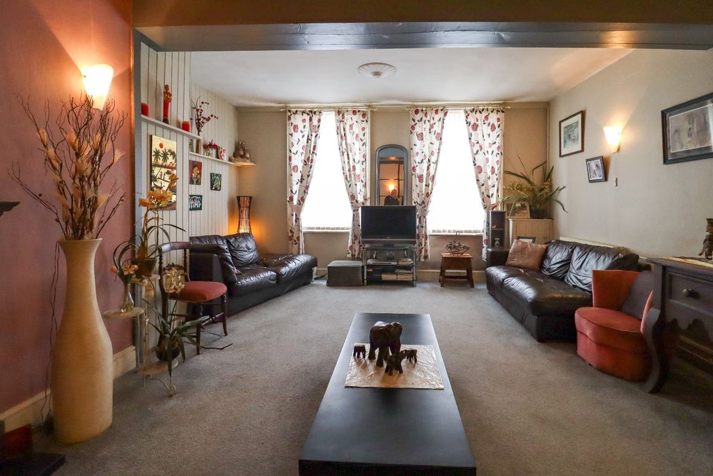 Property photo 3 of 20 3079785