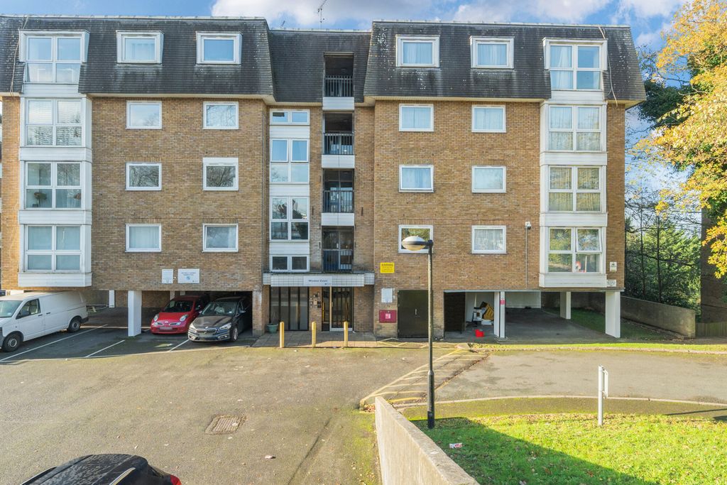 Property photo 1 of 12 External