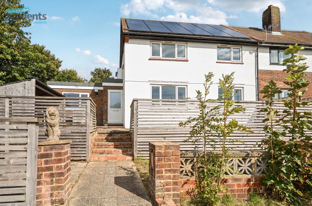 Property photo 1 of 13 45d846Bc-F03F-46d...