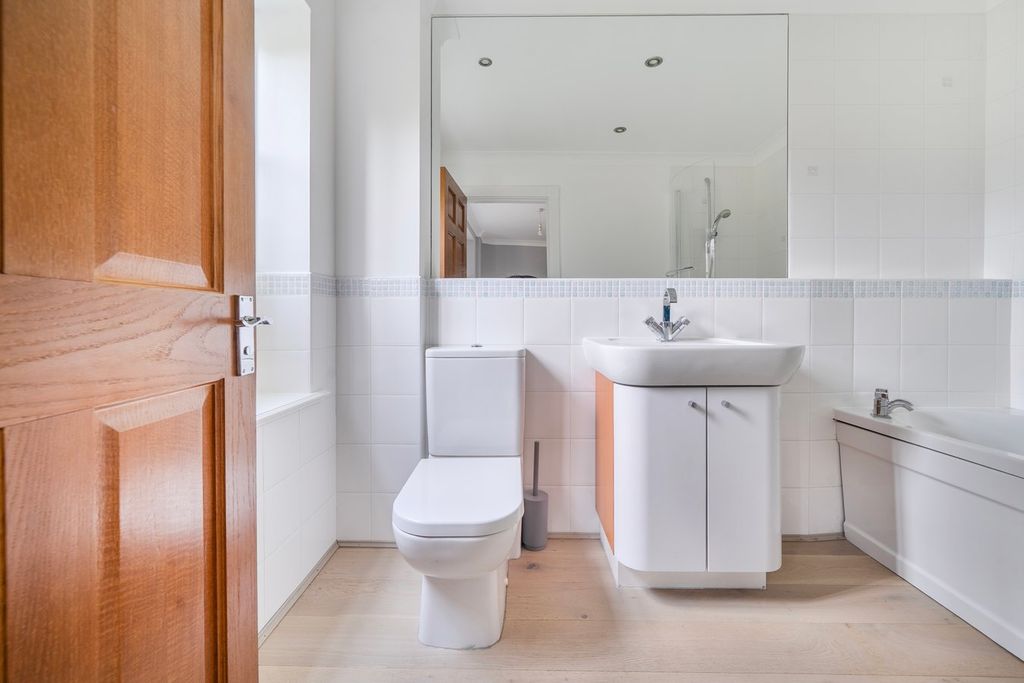 Additional image 21 of 6 bed detached house for saleChurch Road, Westoning MK45