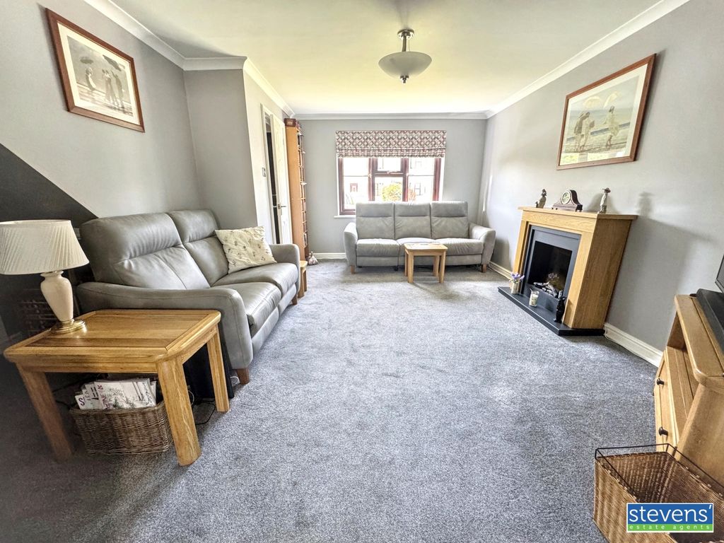 Property photo 3 of 19 Img_1528