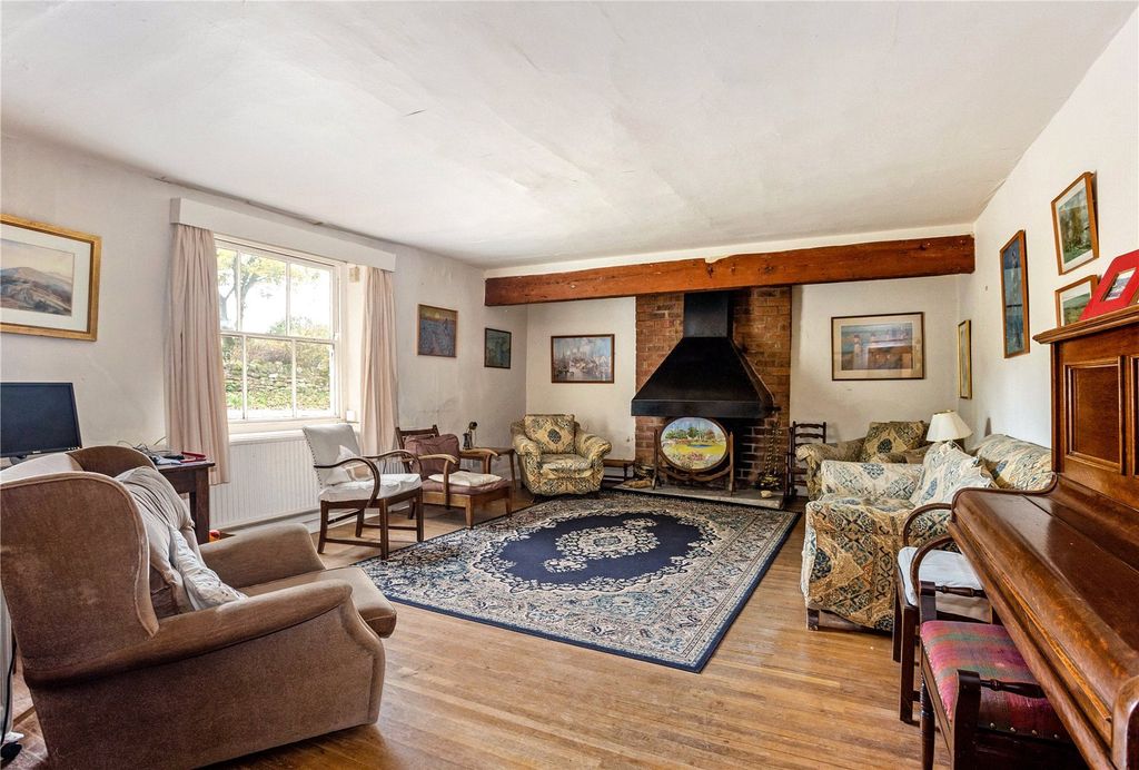 Property photo 2 of 16 Drawing Room