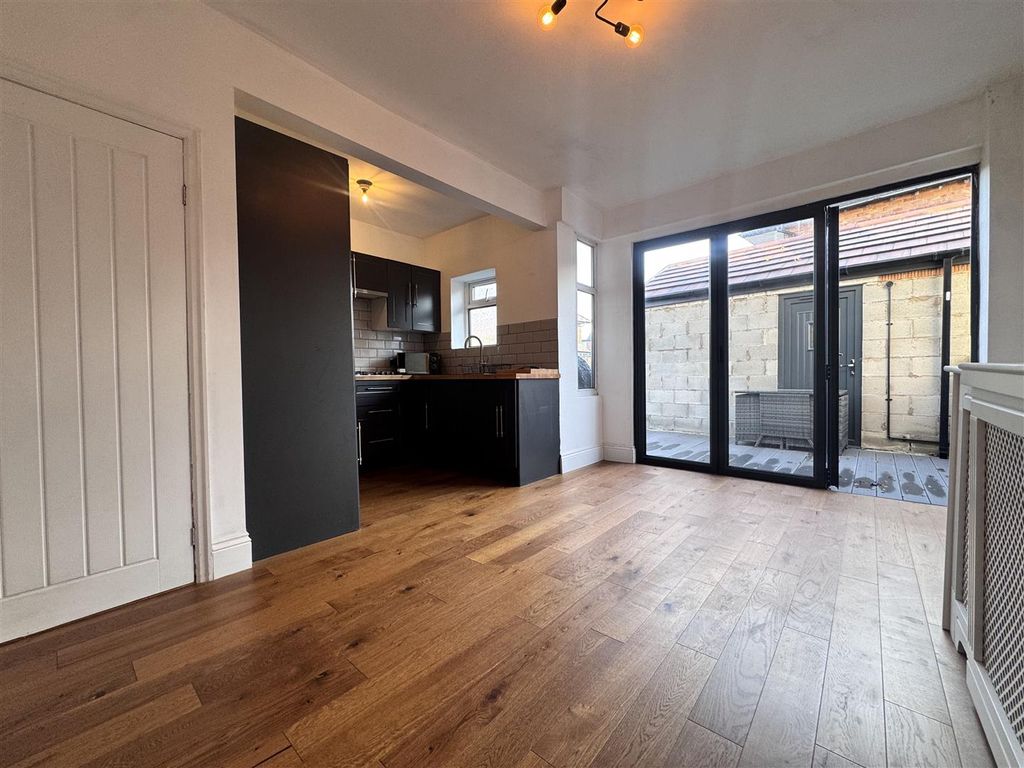 Property photo 3 of 24 Open Plan Kitchen &amp; Dining