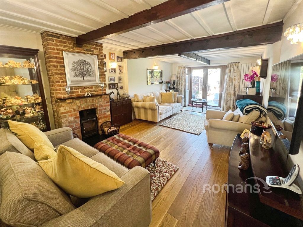 Property photo 3 of 28 Picture No. 21