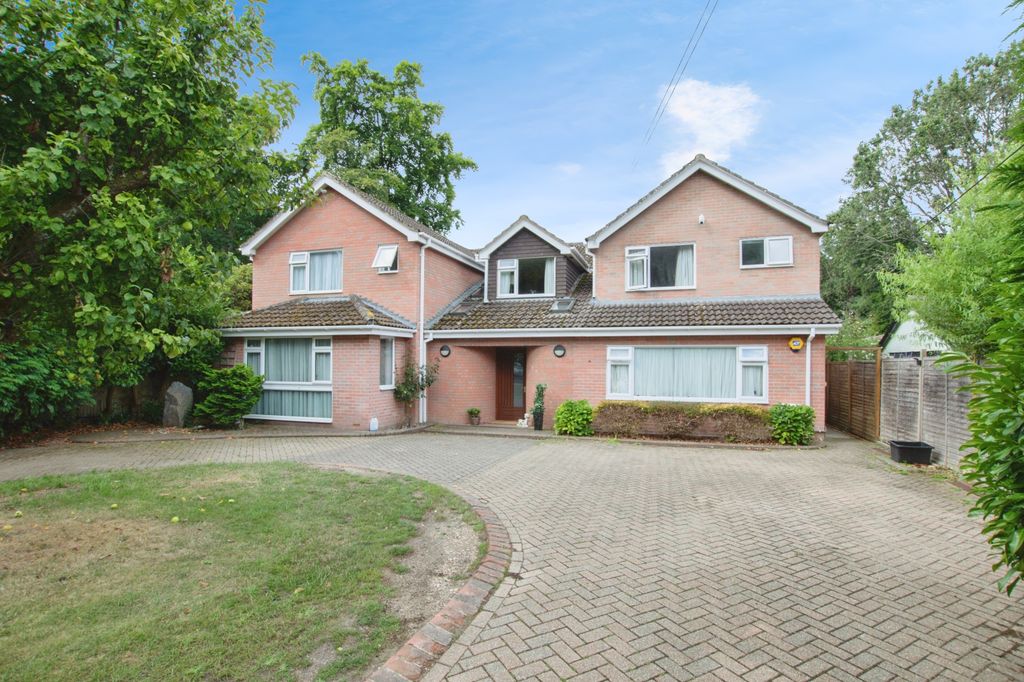 Property photo 1 of 20