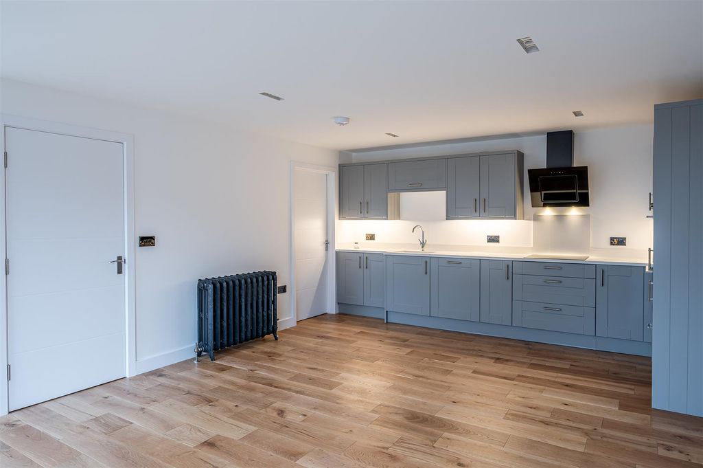 Property photo 2 of 15 Kitchen