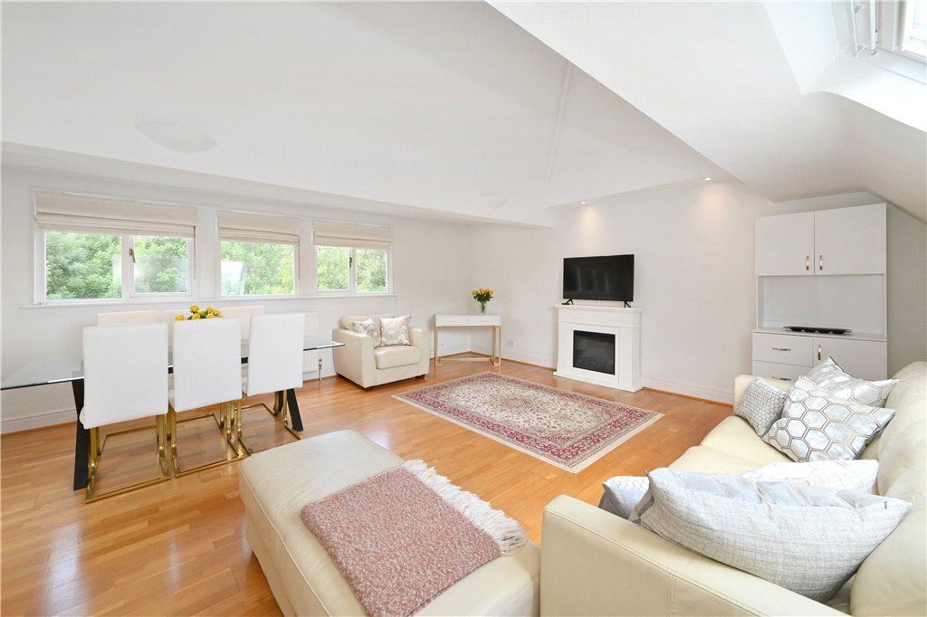 Property photo 2 of 18 Picture No. 12