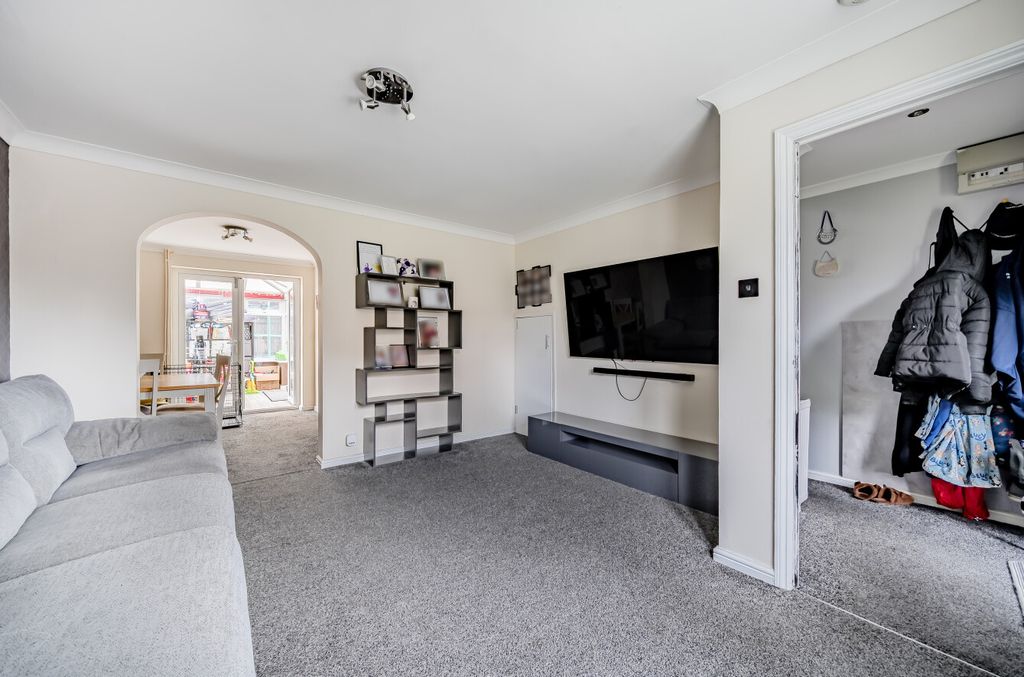 Property photo 2 of 13 6980Ab55E3Dfbl140321013697Cda5d01559