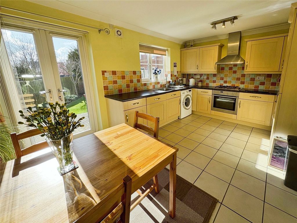 Property photo 3 of 15 Kitchen-Diner