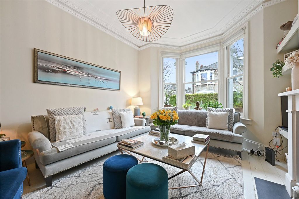 Property photo 2 of 14 Picture No. 23