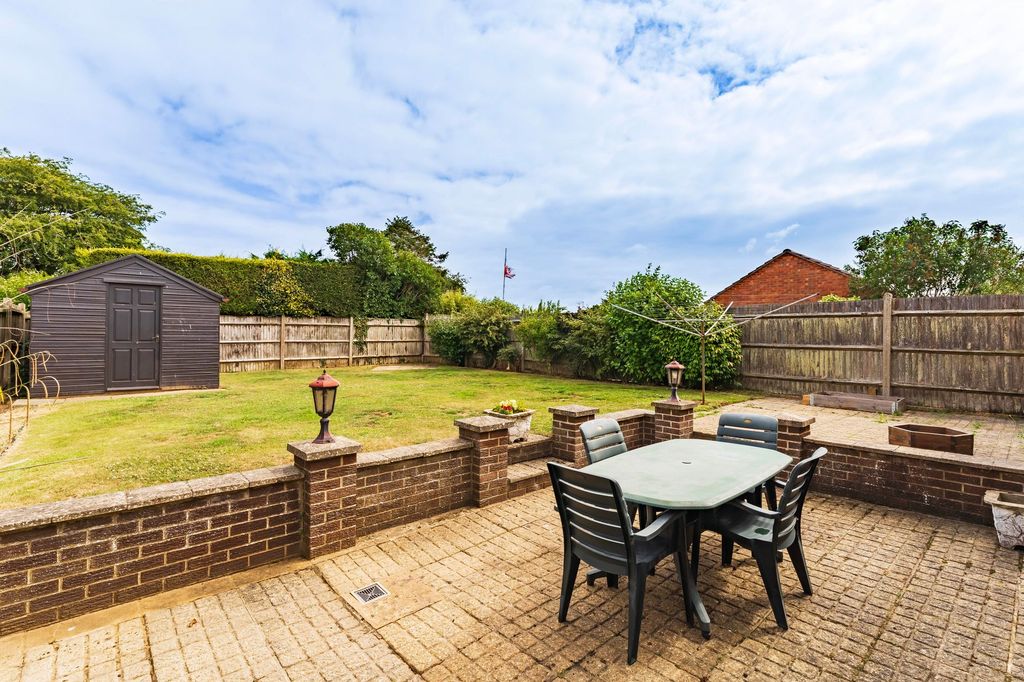 Property photo 2 of 19
