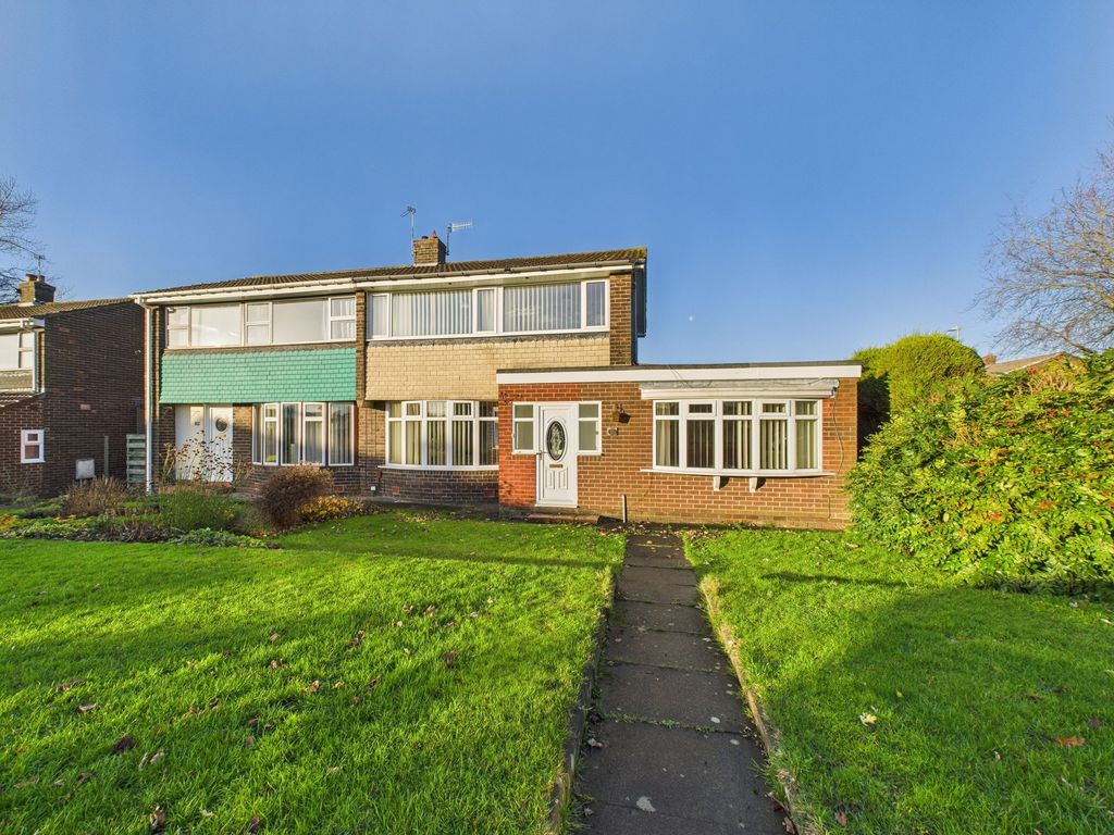 Property photo 1 of 12 External