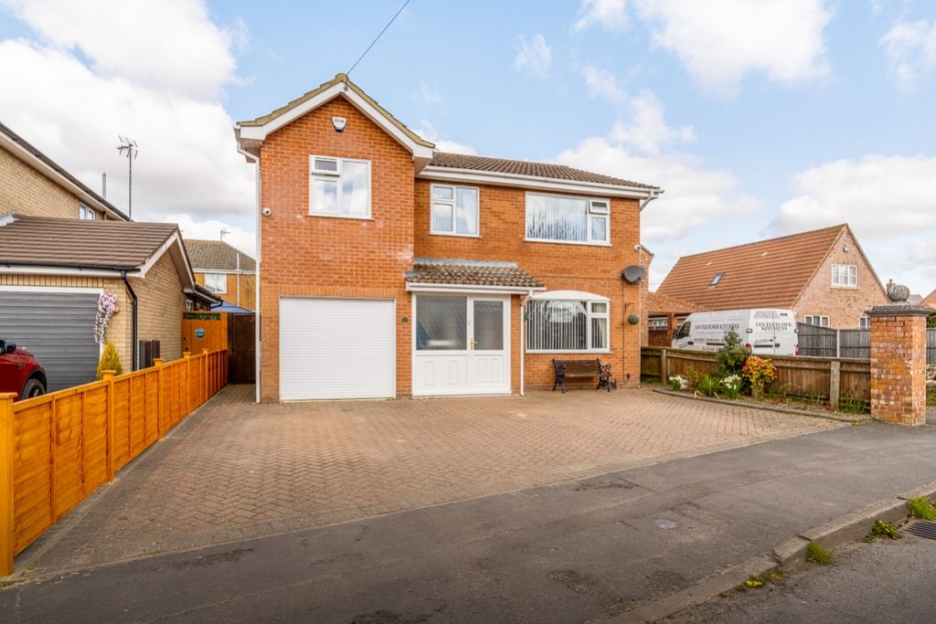 Property photo 1 of 28 47 Broadgate (Weston)-8