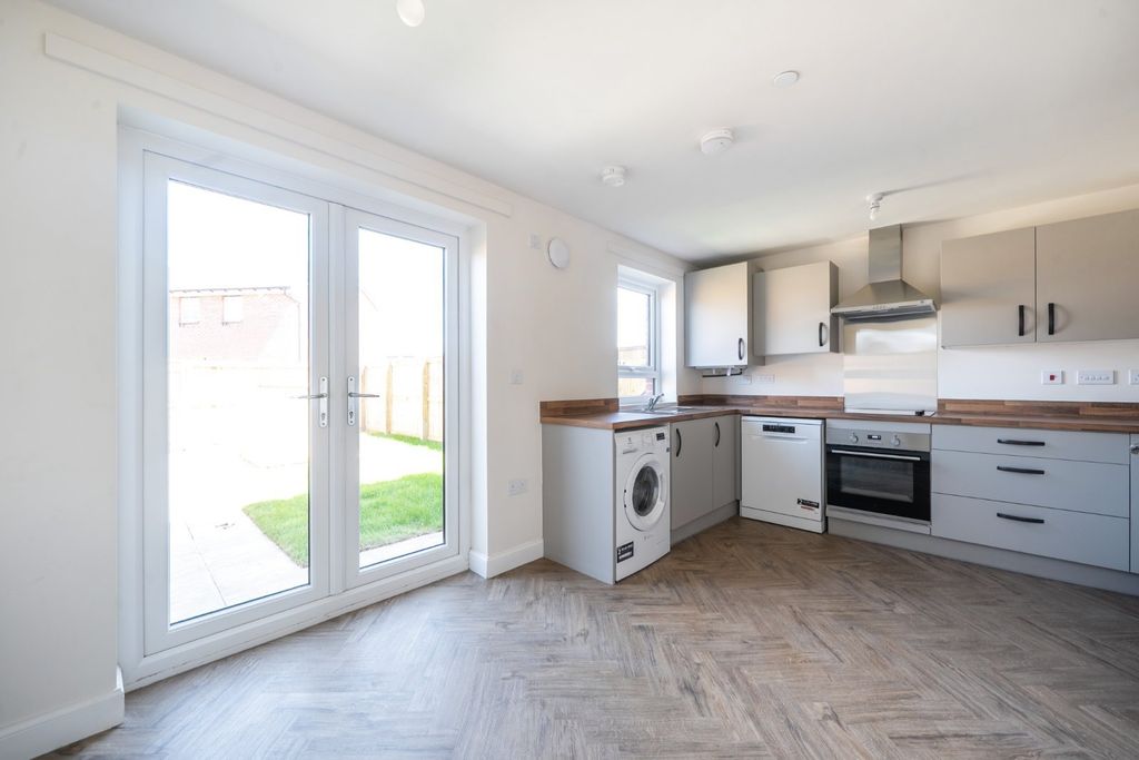 Property photo 2 of 20 Picture No. 03