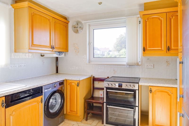 Property photo 3 of 19 Photo 6