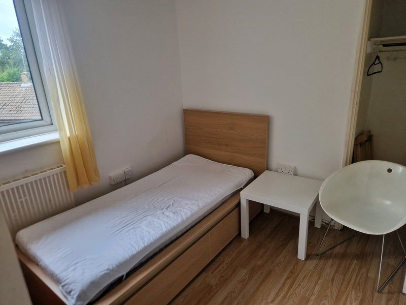 Property photo 1 of 8 Bedroom