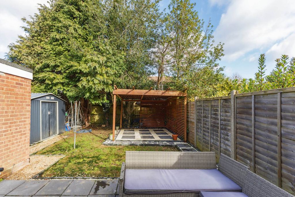 Property photo 2 of 18