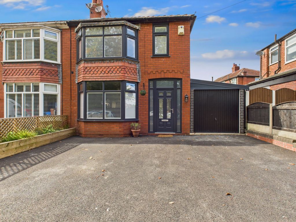 Property photo 1 of 23 Cam03729G0-Pr0138-Still001