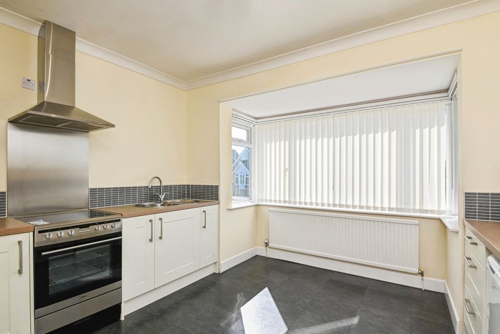 Property photo 3 of 18 Pbox-Img.Jpg