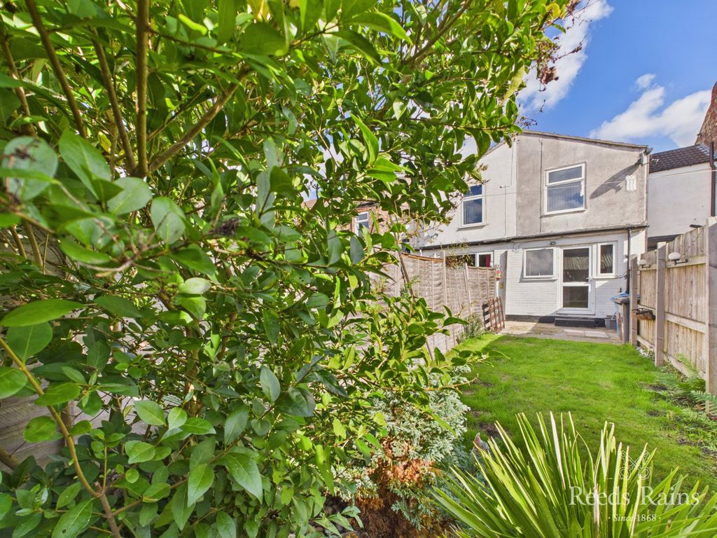 Property photo 1 of 16 Rear Garden