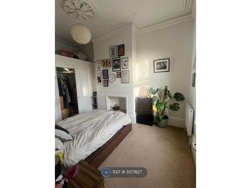 Property photo 3 of 5 Bedroom. The Open Door Is To The Walk In Wardrobe