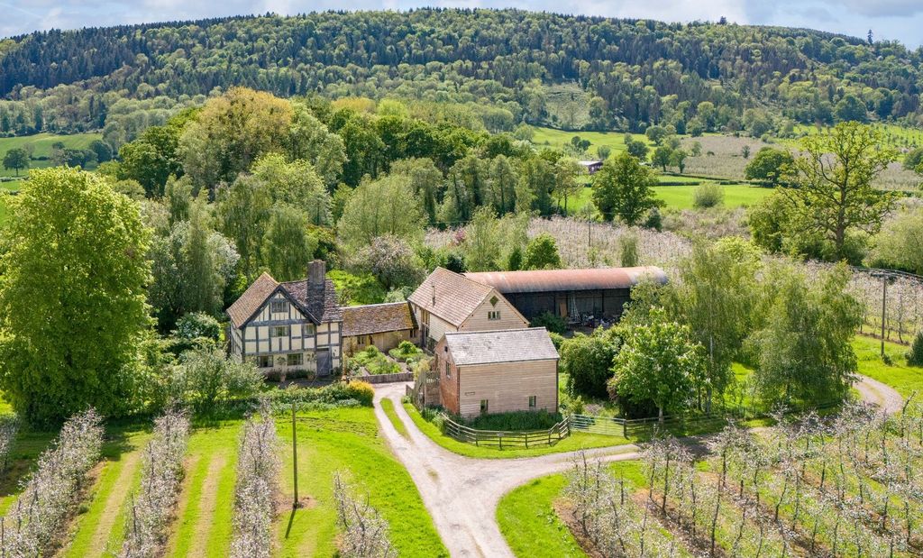 Property photo 1 of 23 Picture No. 25