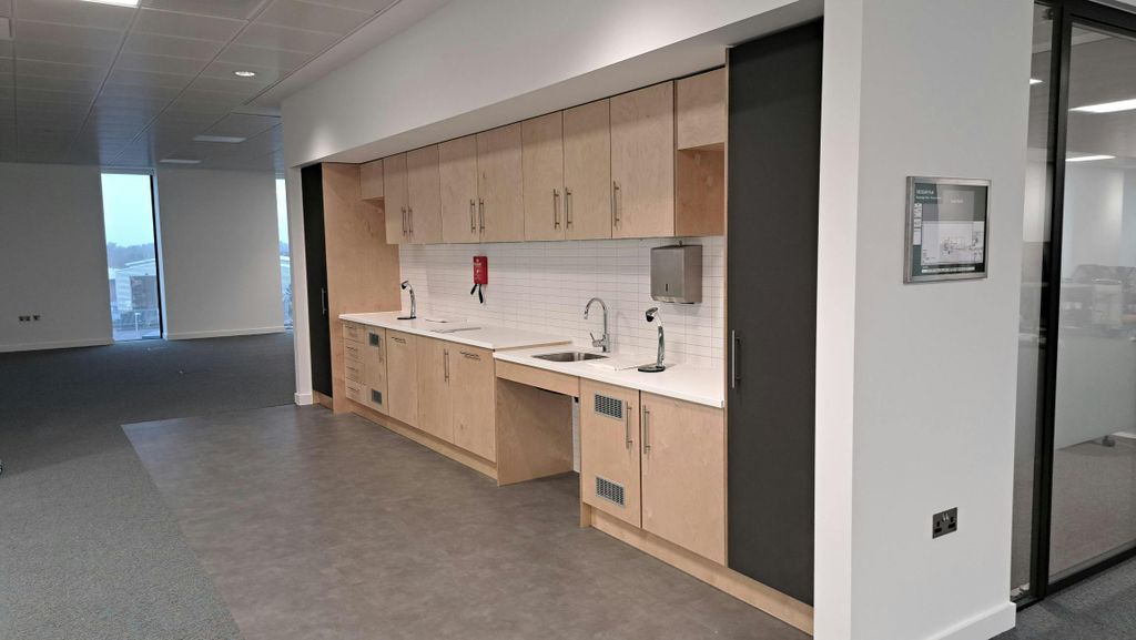 Property photo 3 of 4 1000005258.Jpg