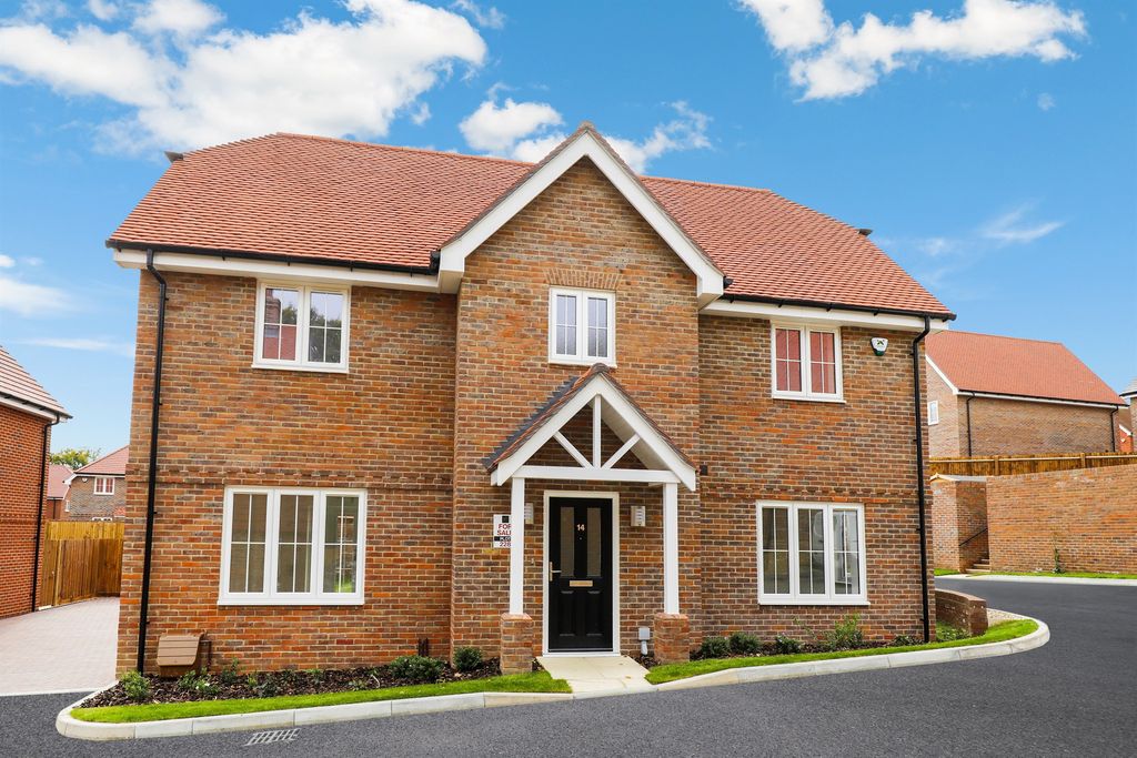 Property photo 1 of 15