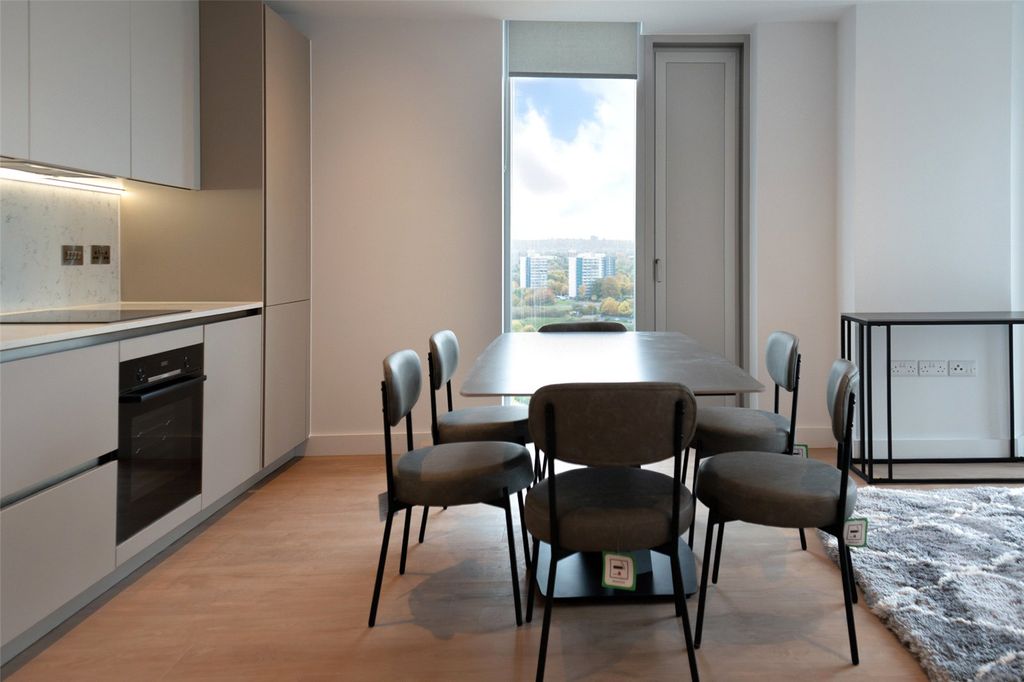 Property photo 1 of 24 Picture No. 42