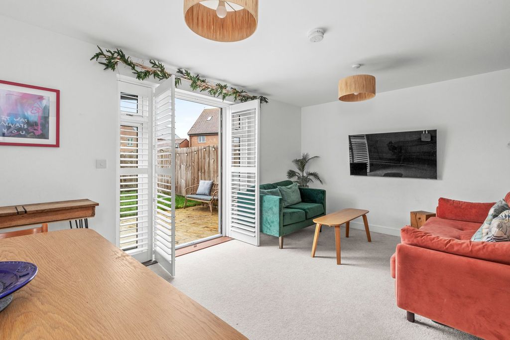 Property photo 2 of 13