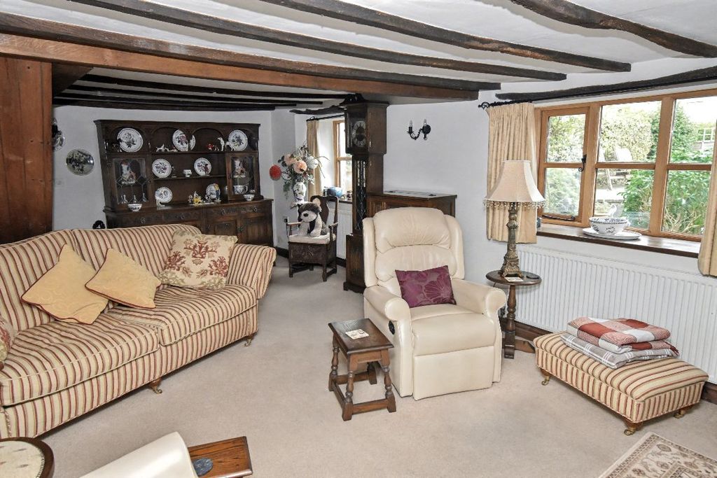 Property photo 2 of 19