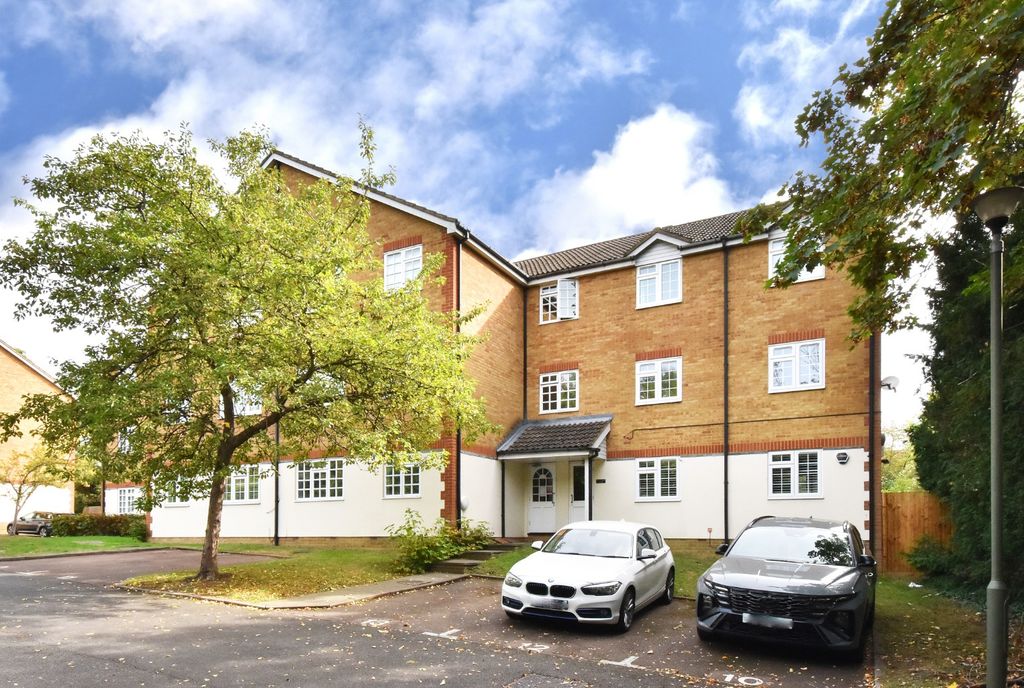 Property photo 1 of 8 5673720