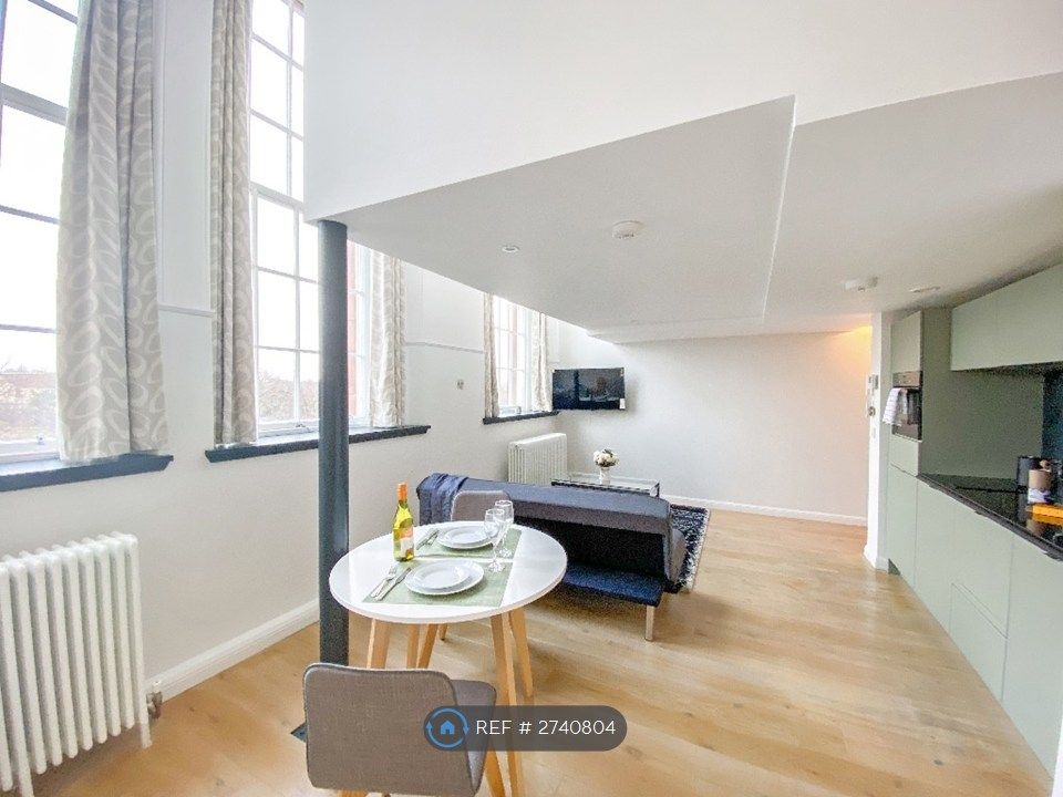 Property photo 2 of 19