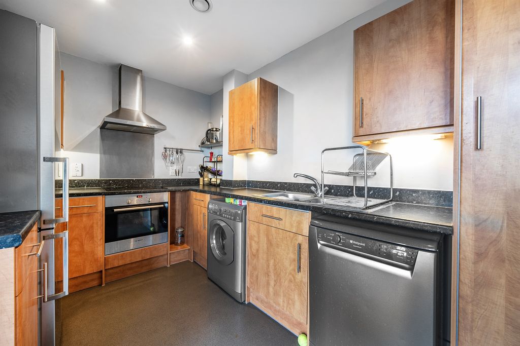 Property photo 2 of 12