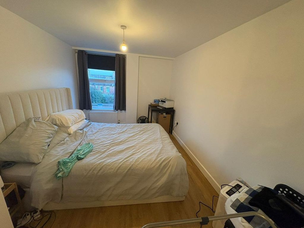 Property photo 3 of 5 2F1cd540-A791-49Ad-8888-B1890A84c09A.Jpg