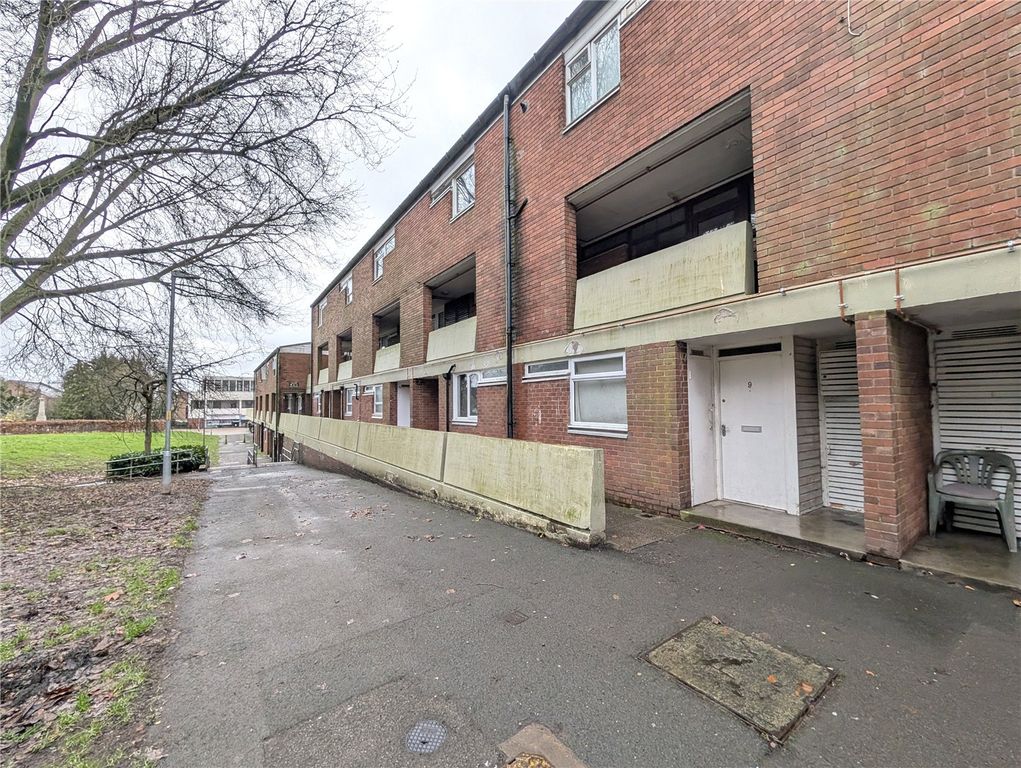 Property photo 1 of 10 Picture No. 12