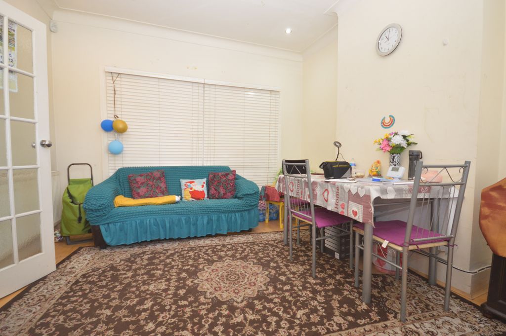 Property photo 2 of 14 Gallery