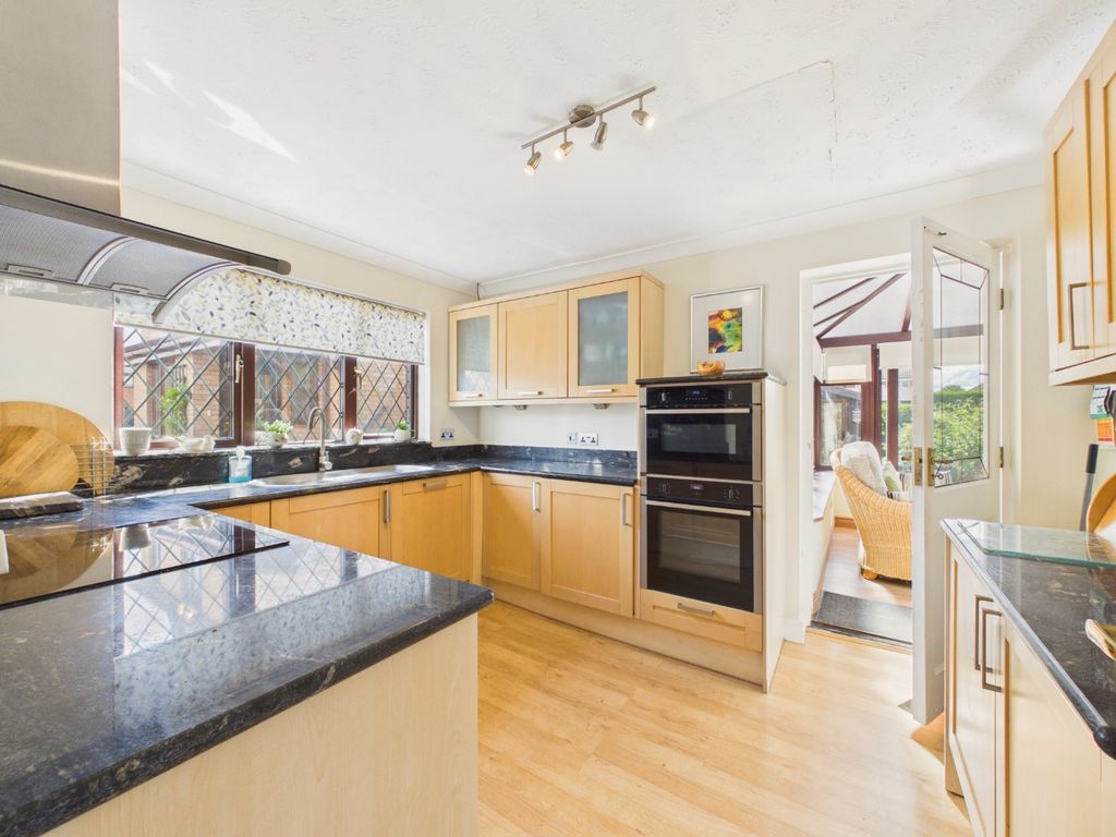 Property photo 3 of 20 5142644