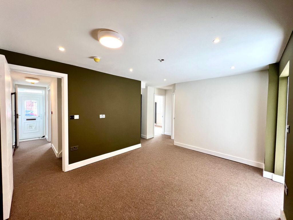 Additional image 7 of 6 bed semi-detached house to rentGladstone Road, Folkestone CT19