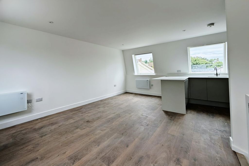 Property photo 2 of 3