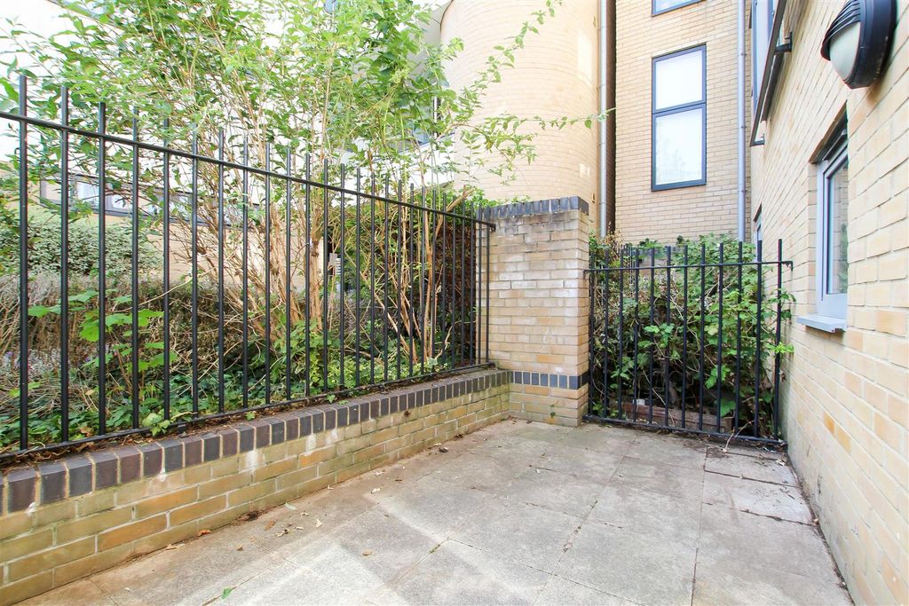 Property photo 2 of 7 Img_7935.Jpg
