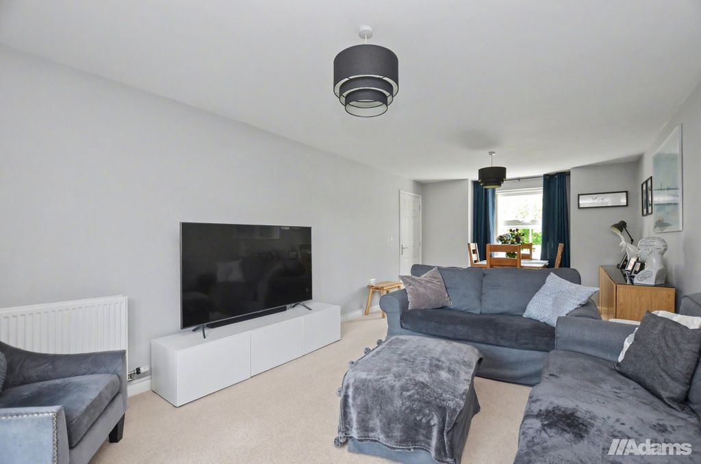 Property photo 3 of 29