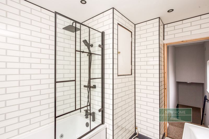 Property photo 3 of 30 Photo 16