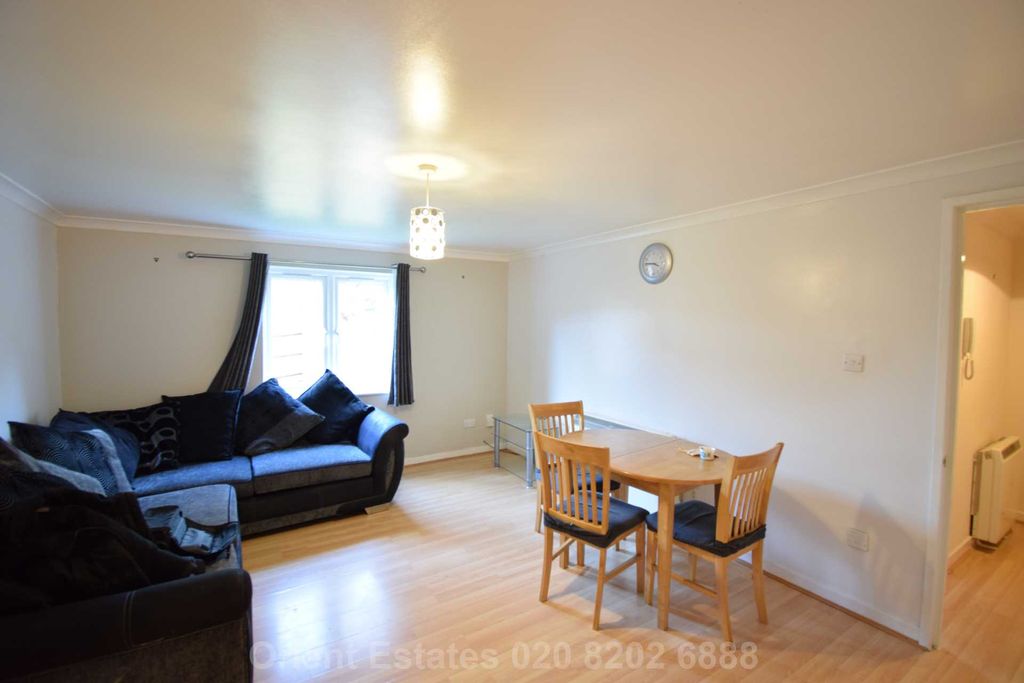 Property photo 3 of 5