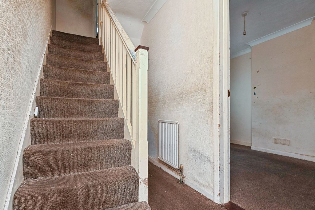 Property photo 3 of 8 Pbox-Img.Jpg